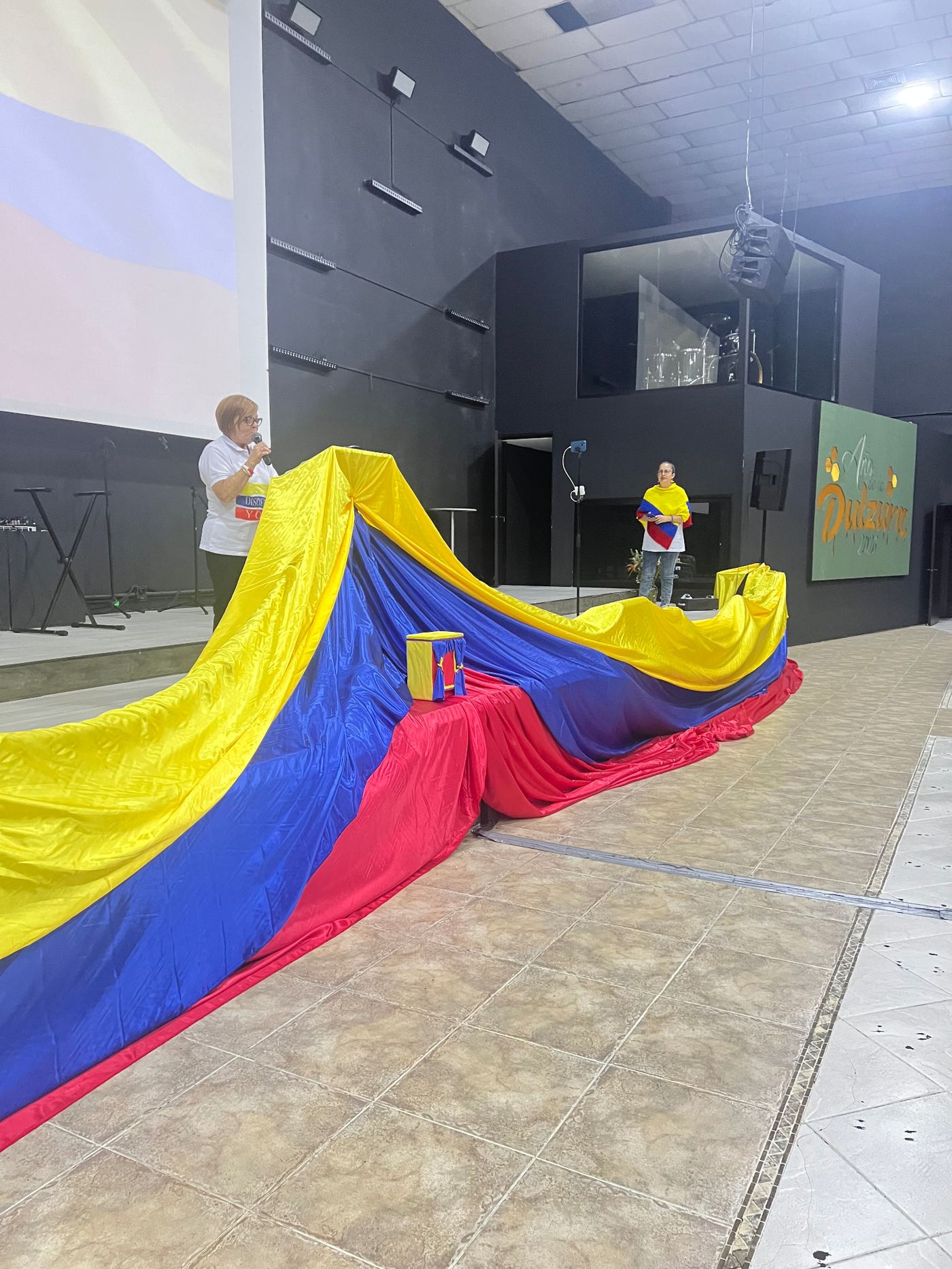 Actividad temática dentro del templo